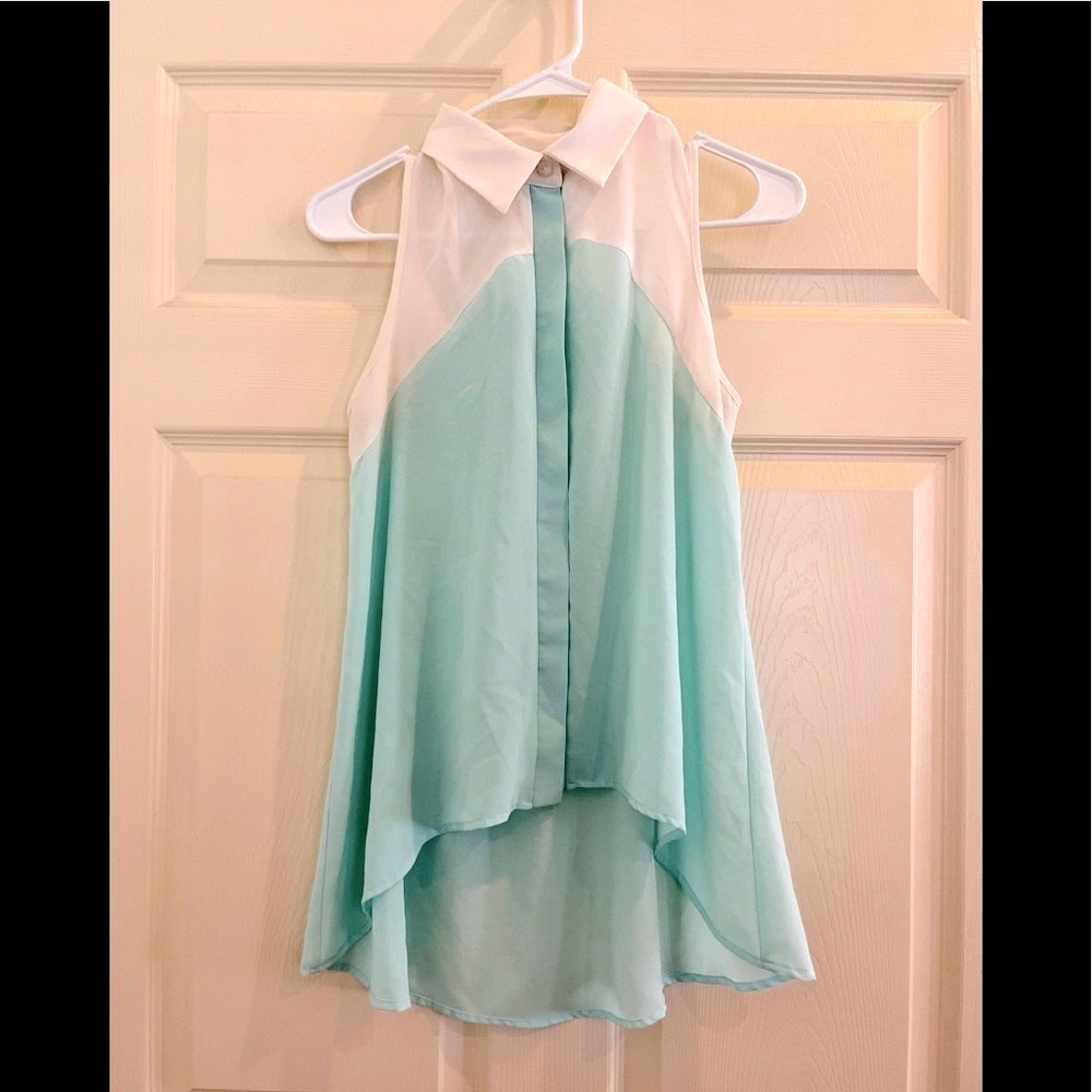 B JEWEL hi lo blouse